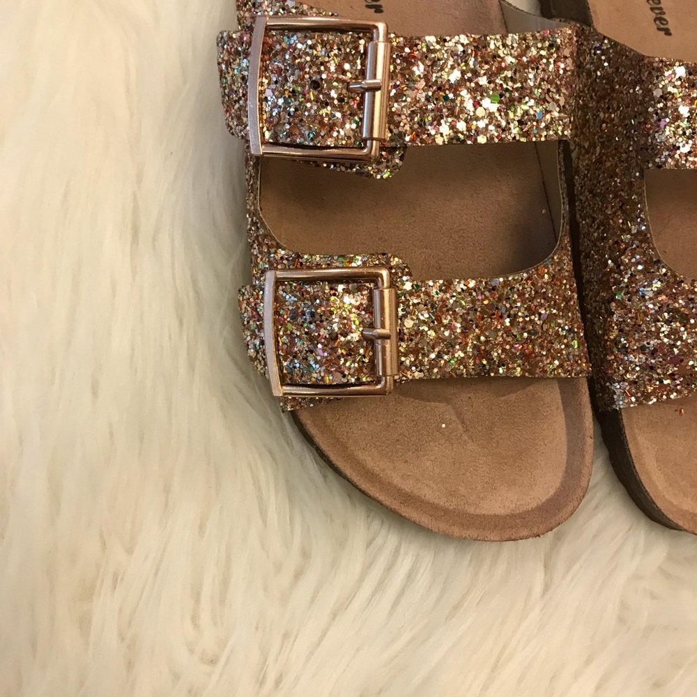 •LAST 1• Gold Glitter Buckle Footbed Sandal - Picture 7 of 8